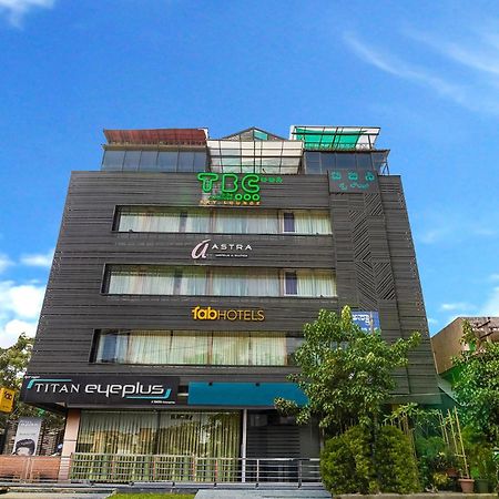 Fabhotel Astra Suites - Hsr Main Road Bangalore Eksteriør billede